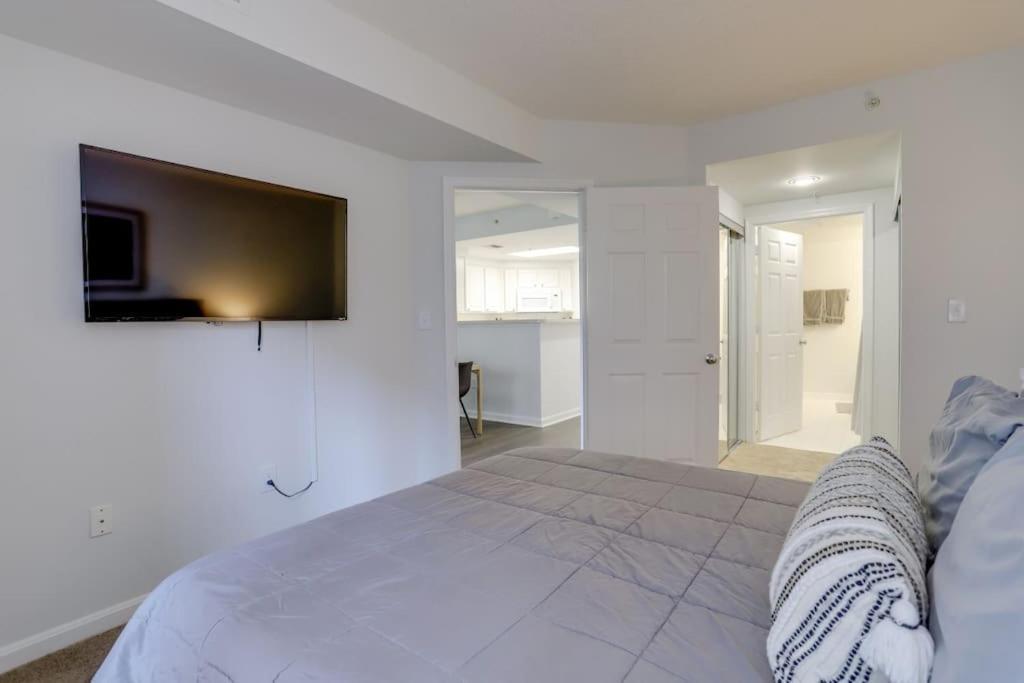 Sensational 1 Bedroom Condo At Ballston Place With Gym Arlington Esterno foto
